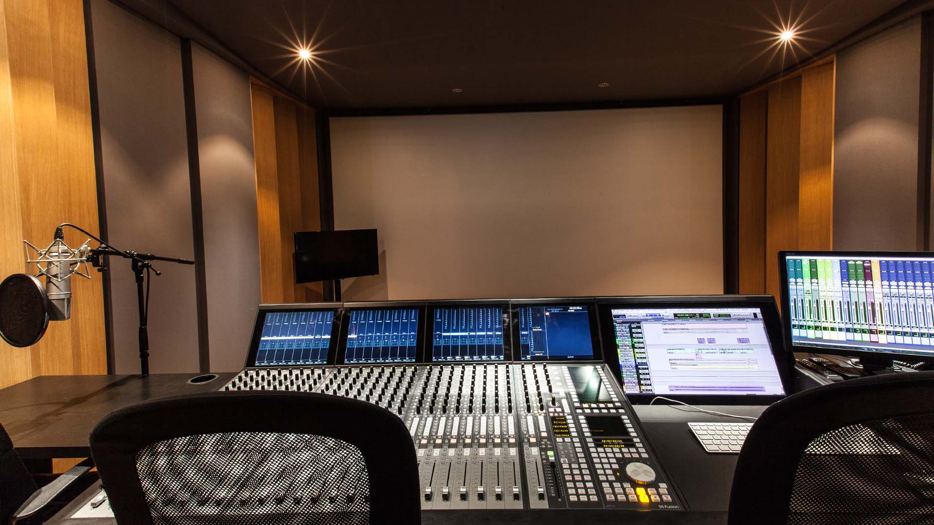 Studio-A-1-ok